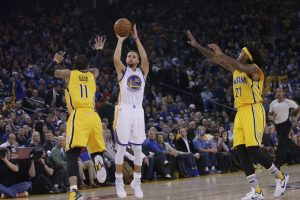 Steph Curry sets another NBA record