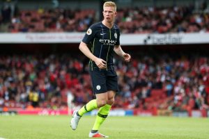 Kevin De Bruyne out for three months due to a knee injury