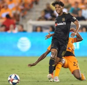 Peter Lee Vassell sent out on loan to USL club Phoenix Rising FC