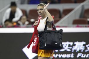 World number one Simona Halep withdraws from WTA Finals