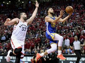 The Golden State Warriors stayed alive in the NBA Finals after edging the Toronto Raptors 106-105