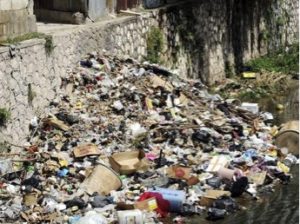 Gov’t to address improper waste disposal, to reduce waste blocking drains