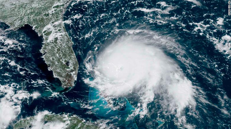 Jamaicans in Florida making preparations for the arrival of Hurricane Ian