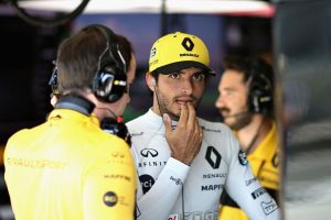 McLaren will announce Carlos Sainz as Fernando Alonso’s replacement later this week